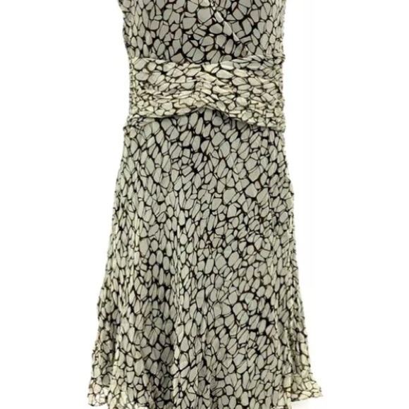 London Times Dresses & Skirts - London Times Dress Size 8 Black Brown Sleeveless V-Neck Silk Flounce Women